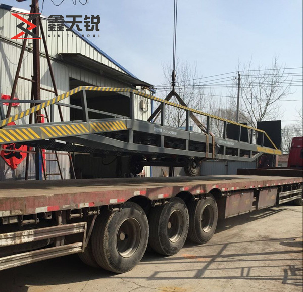 十堰移动式登车桥装车发货